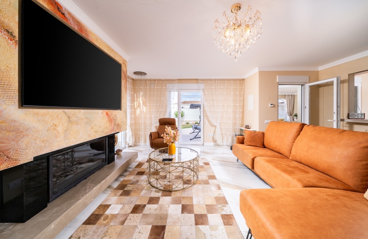 Venta - Chalet Independiente -
Torrevieja - Torreta
