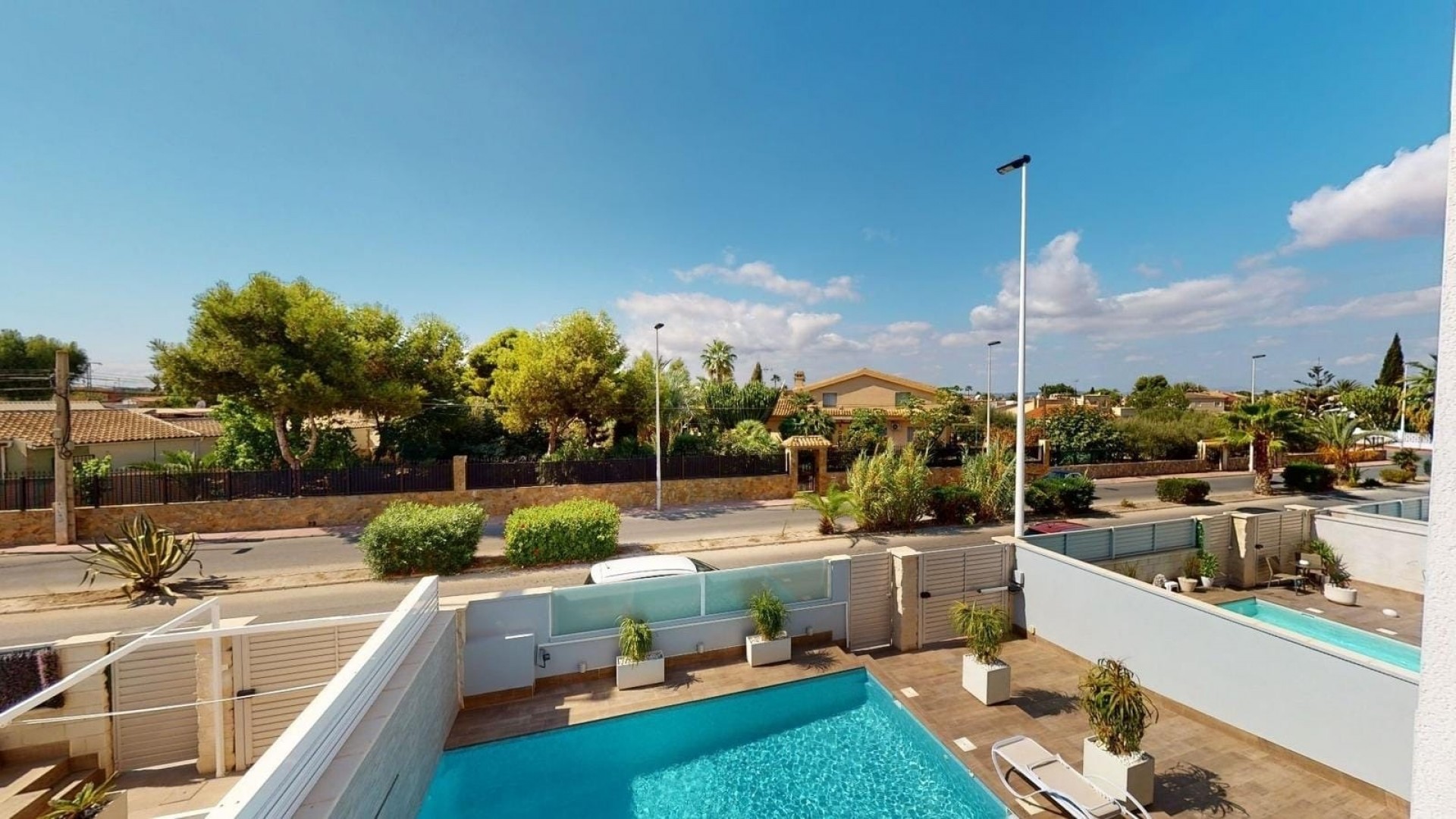 Venta - Chalet Independiente -
Torrevieja