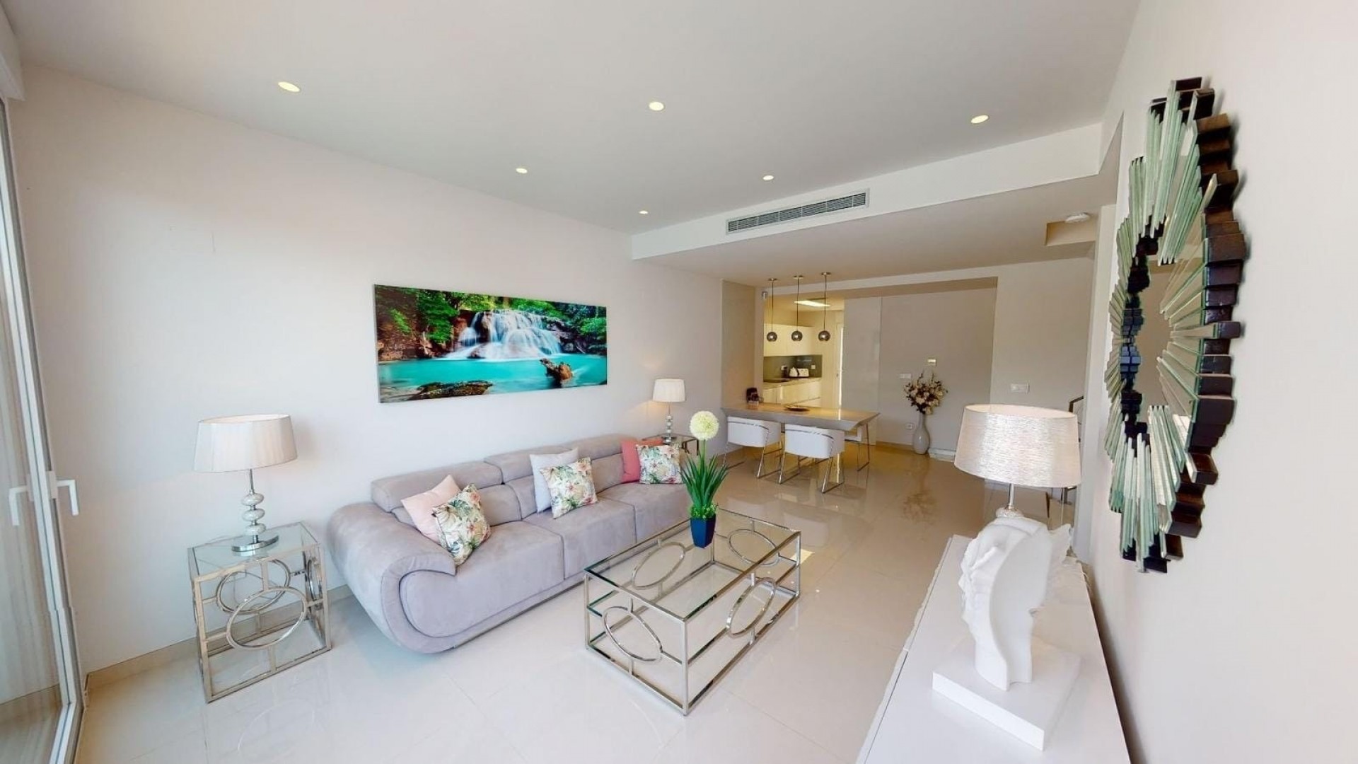 Venta - Chalet Independiente -
Torrevieja