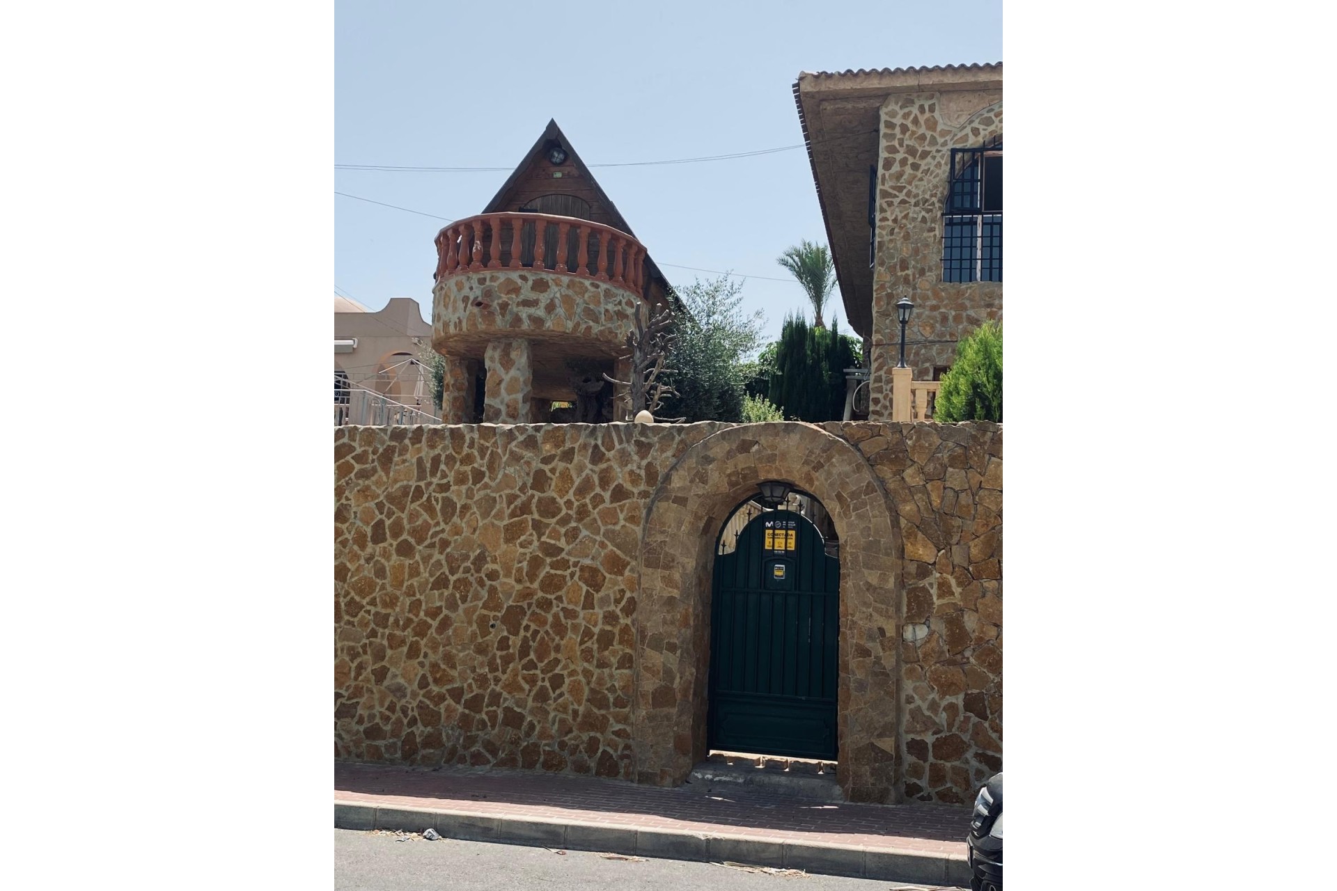 Venta - Chalet Independiente -
Torrevieja