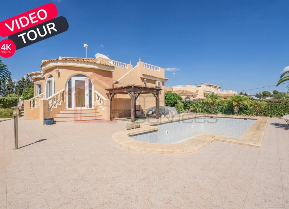 Venta - Chalet Independiente -
Valle del Sol