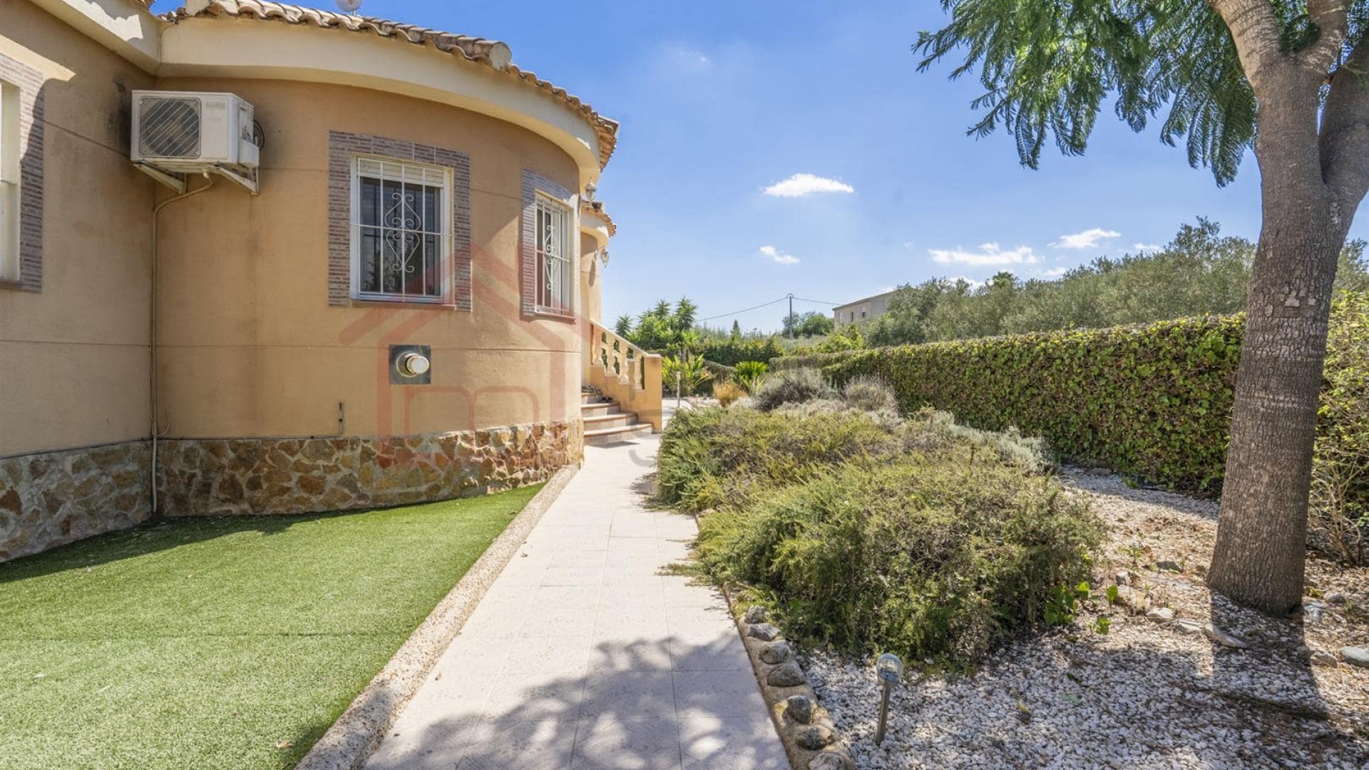 Venta - Chalet Independiente -
Valle del Sol