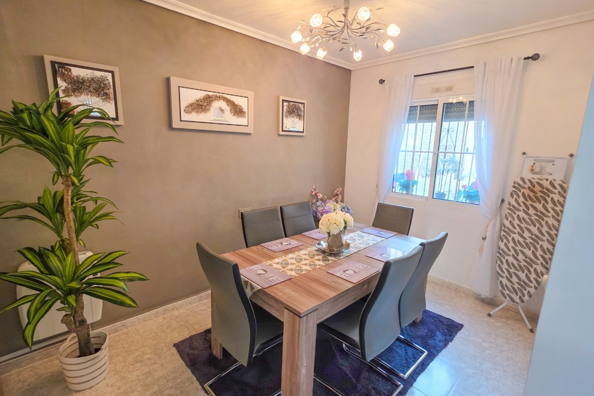 Venta - Chalet Independiente -
Villamartín - Costa Blanca
