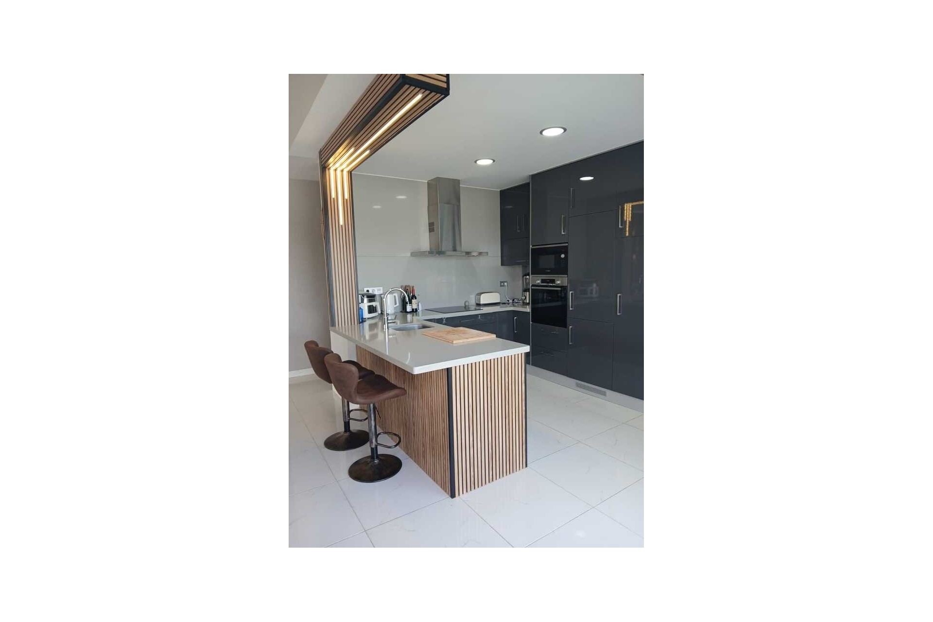 Venta - Chalet Independiente -
Villamartín - Costa Blanca