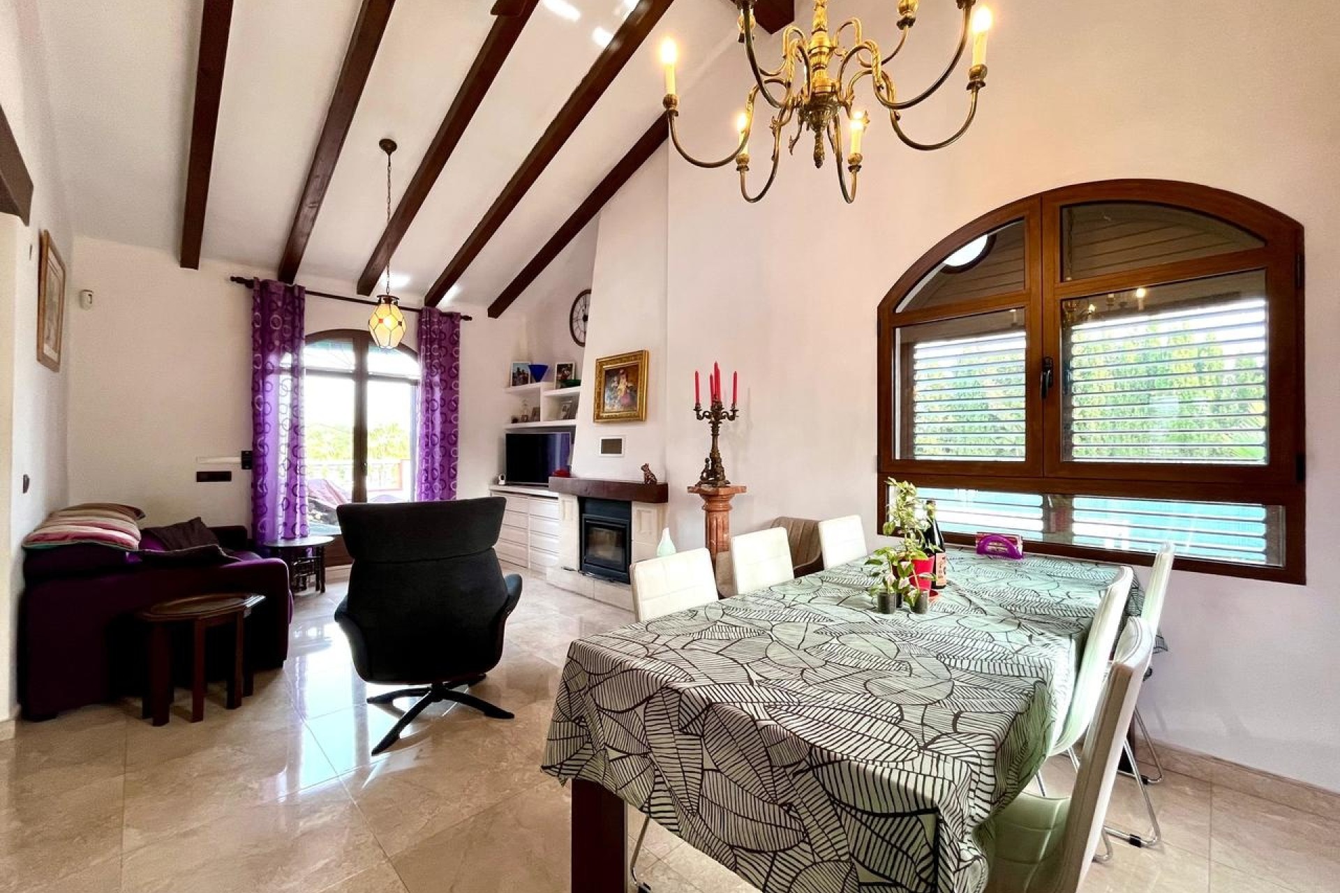 Venta - Chalet Independiente -
Villamartín - Costa Blanca