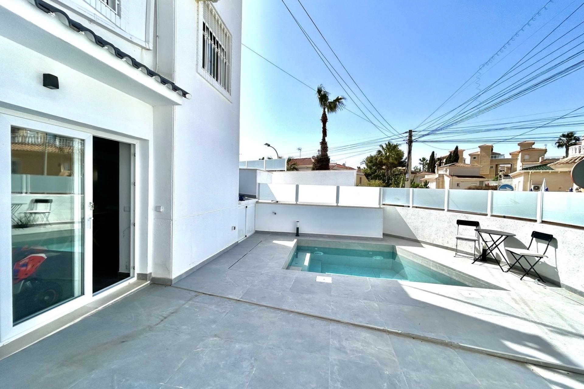 Venta - Chalet Independiente -
Villamartín - Costa Blanca