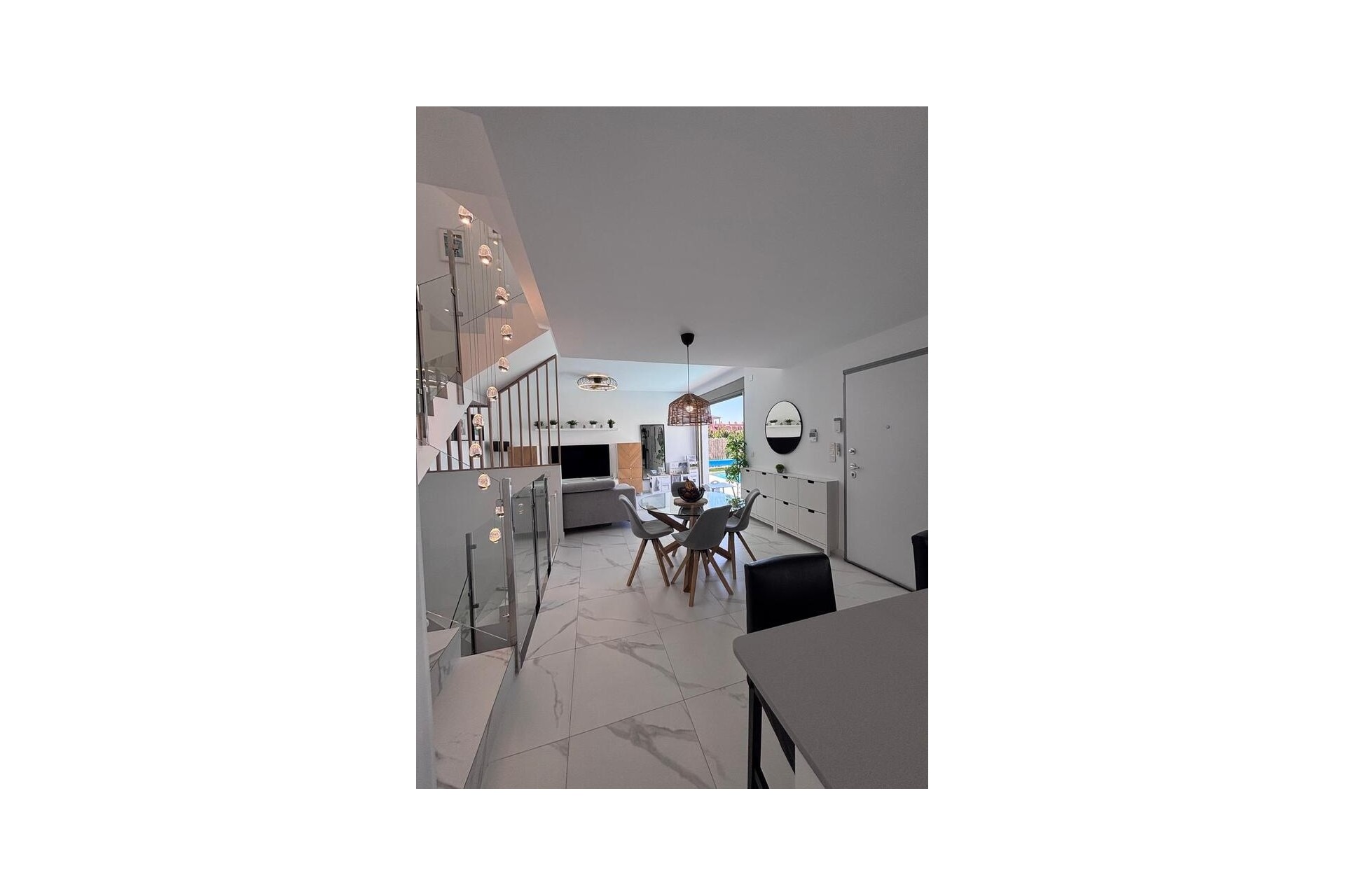 Venta - Chalet Independiente -
Villamartín - Costa Blanca