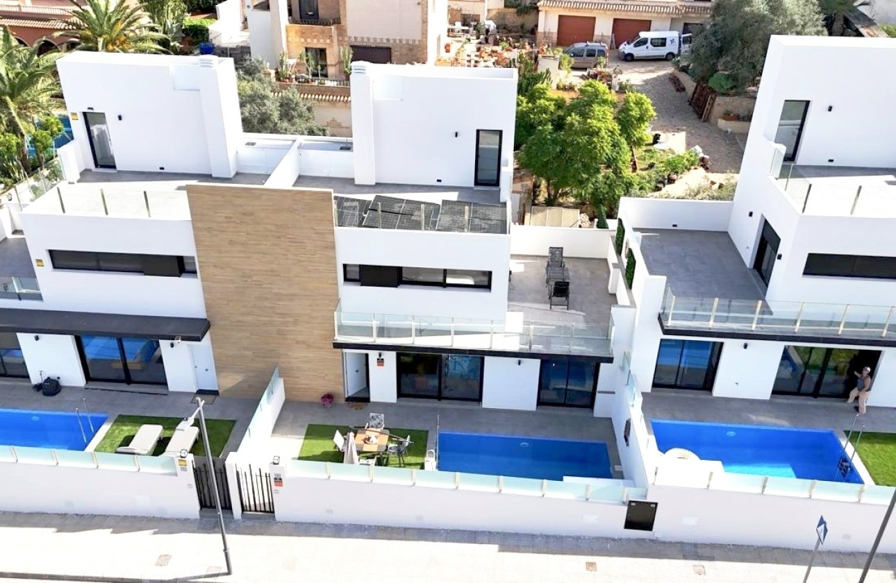 Venta - Chalet Independiente -
Villamartín - Costa Blanca