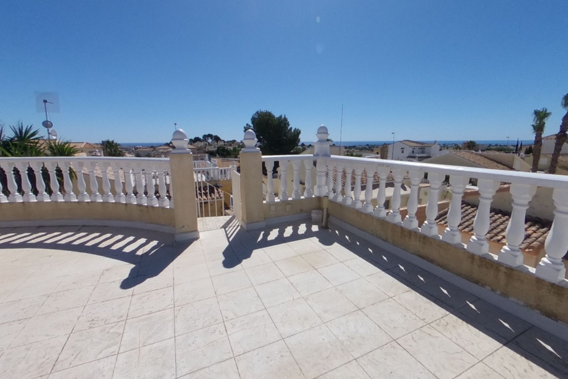 Venta - Chalet Independiente -
Villamartín - Costa Blanca