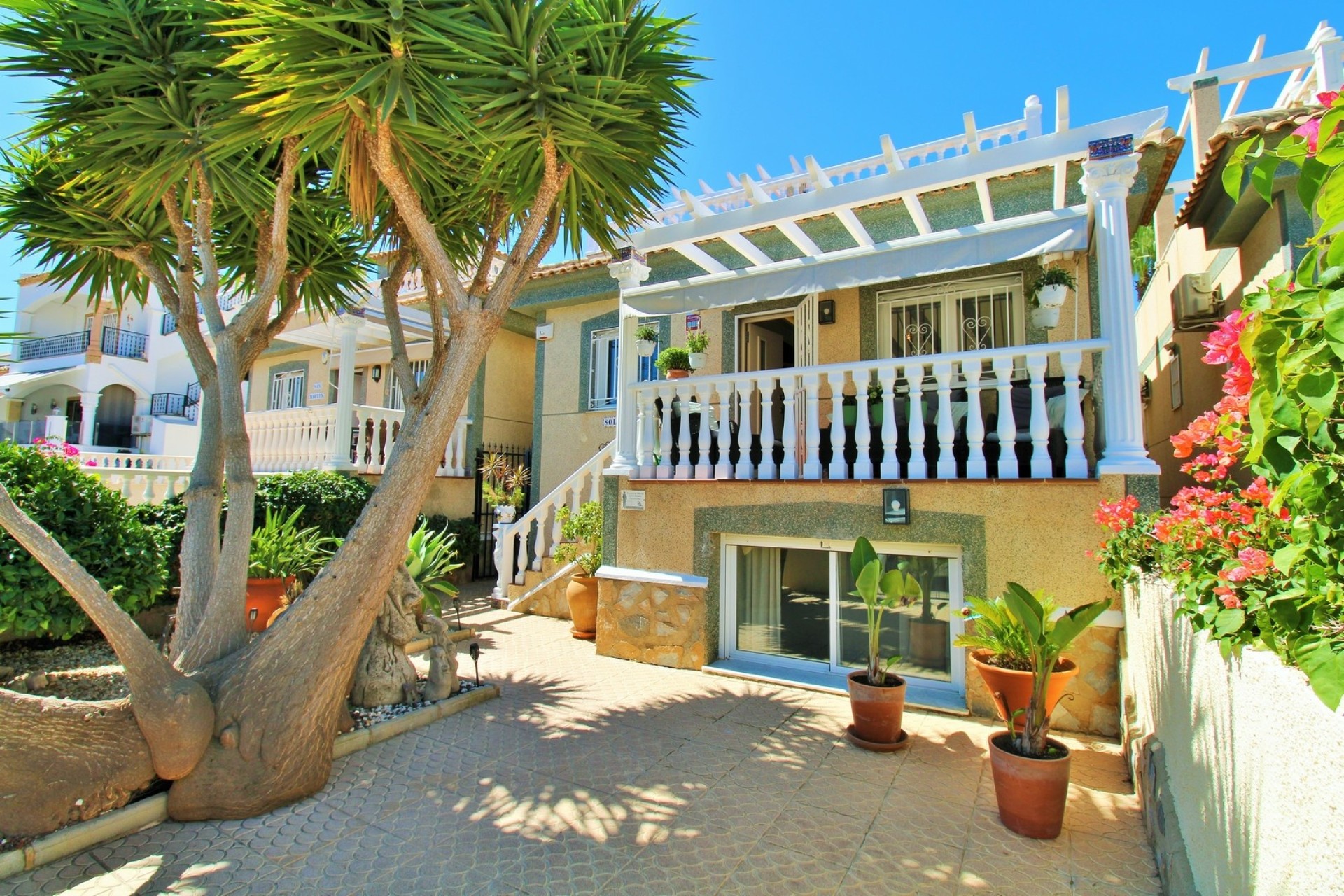 Venta - Chalet Independiente -
Villamartín - Las Violetas