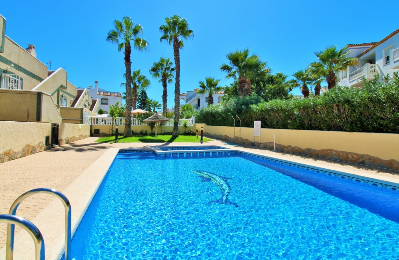 Venta - Chalet Independiente -
Villamartín - Las Violetas
