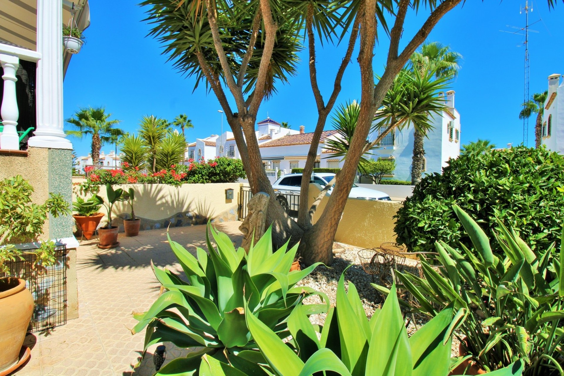 Venta - Chalet Independiente -
Villamartín - Las Violetas
