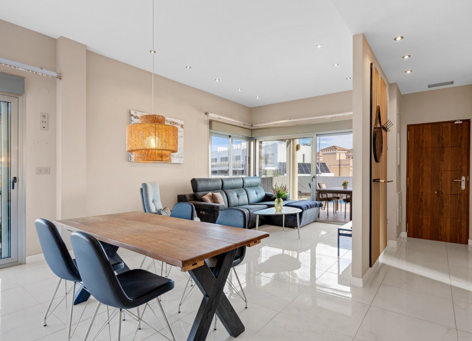 Venta - Chalet Independiente -
Villamartín