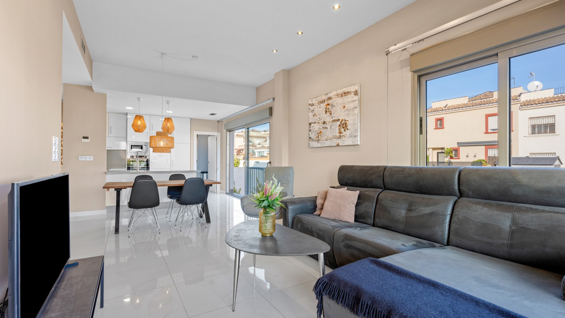 Venta - Chalet Independiente -
Villamartín