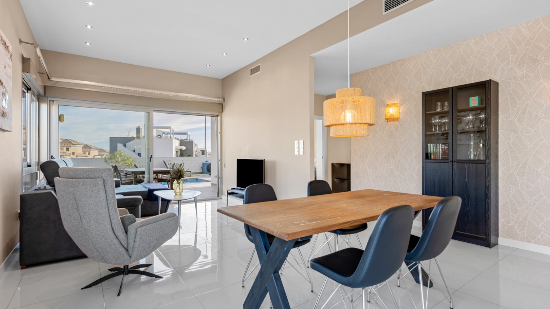 Venta - Chalet Independiente -
Villamartín