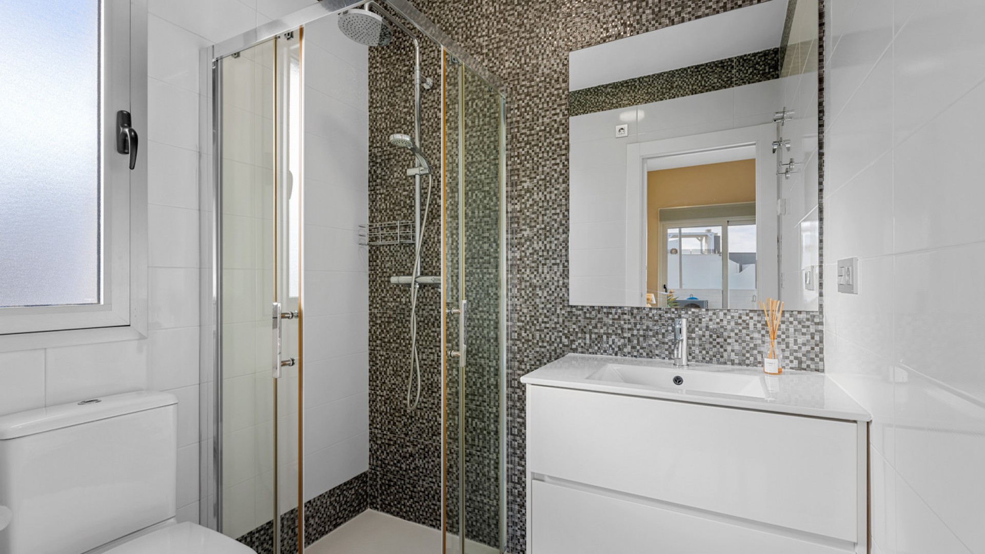 Venta - Chalet Independiente -
Villamartín