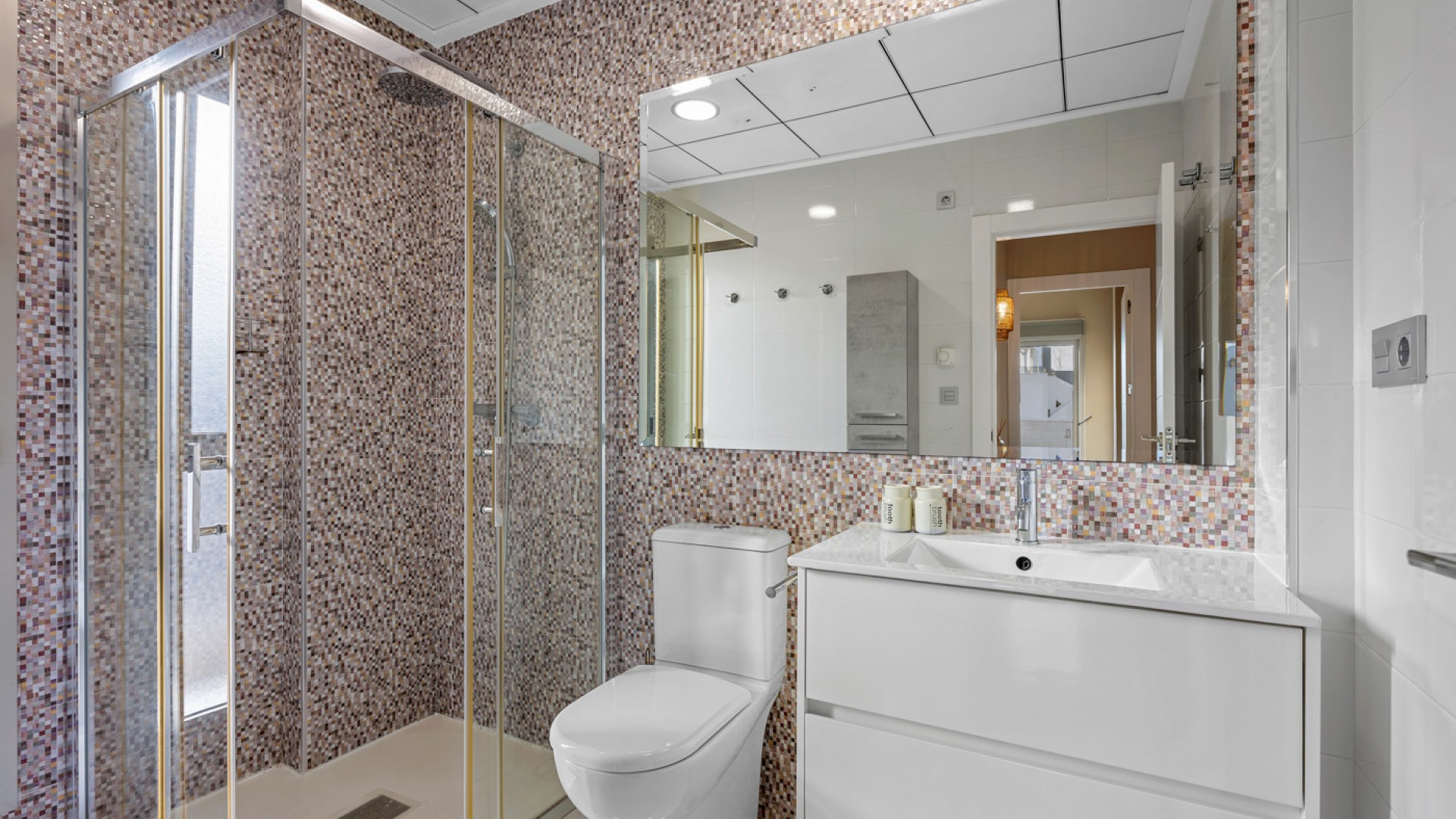 Venta - Chalet Independiente -
Villamartín