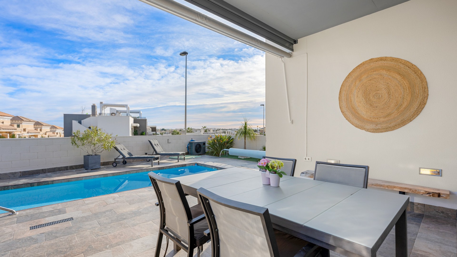 Venta - Chalet Independiente -
Villamartín