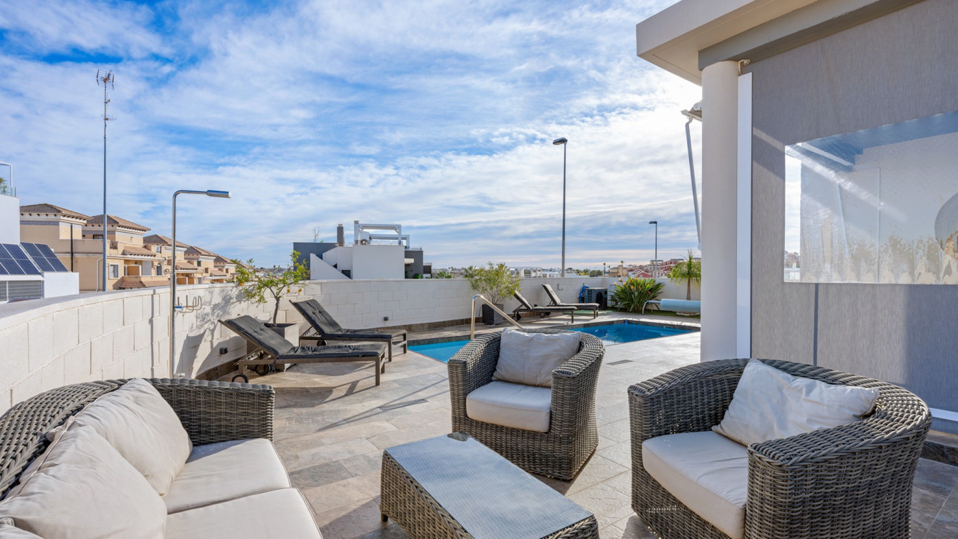 Venta - Chalet Independiente -
Villamartín