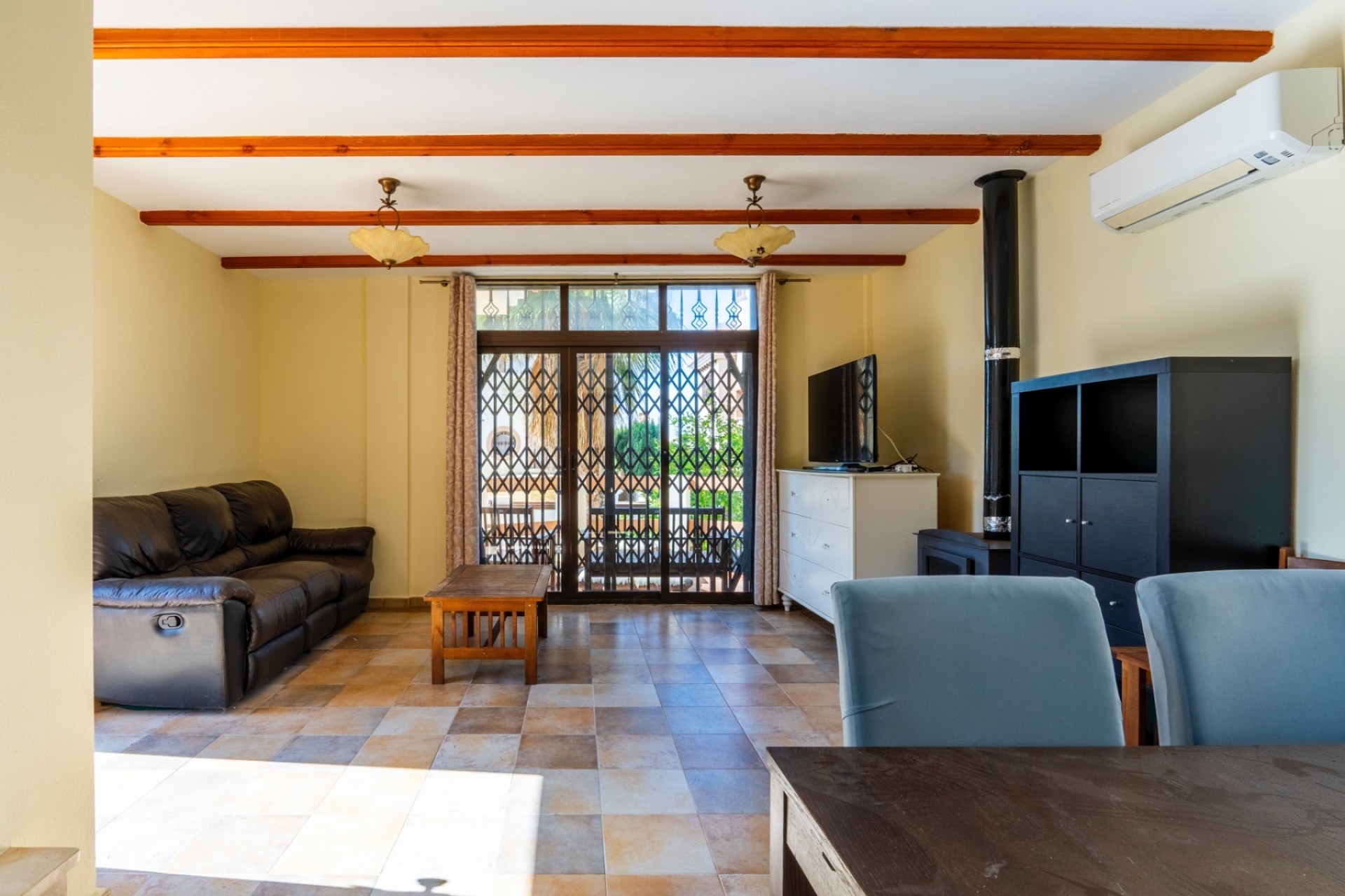 Venta - Chalet Independiente -
Villamartín