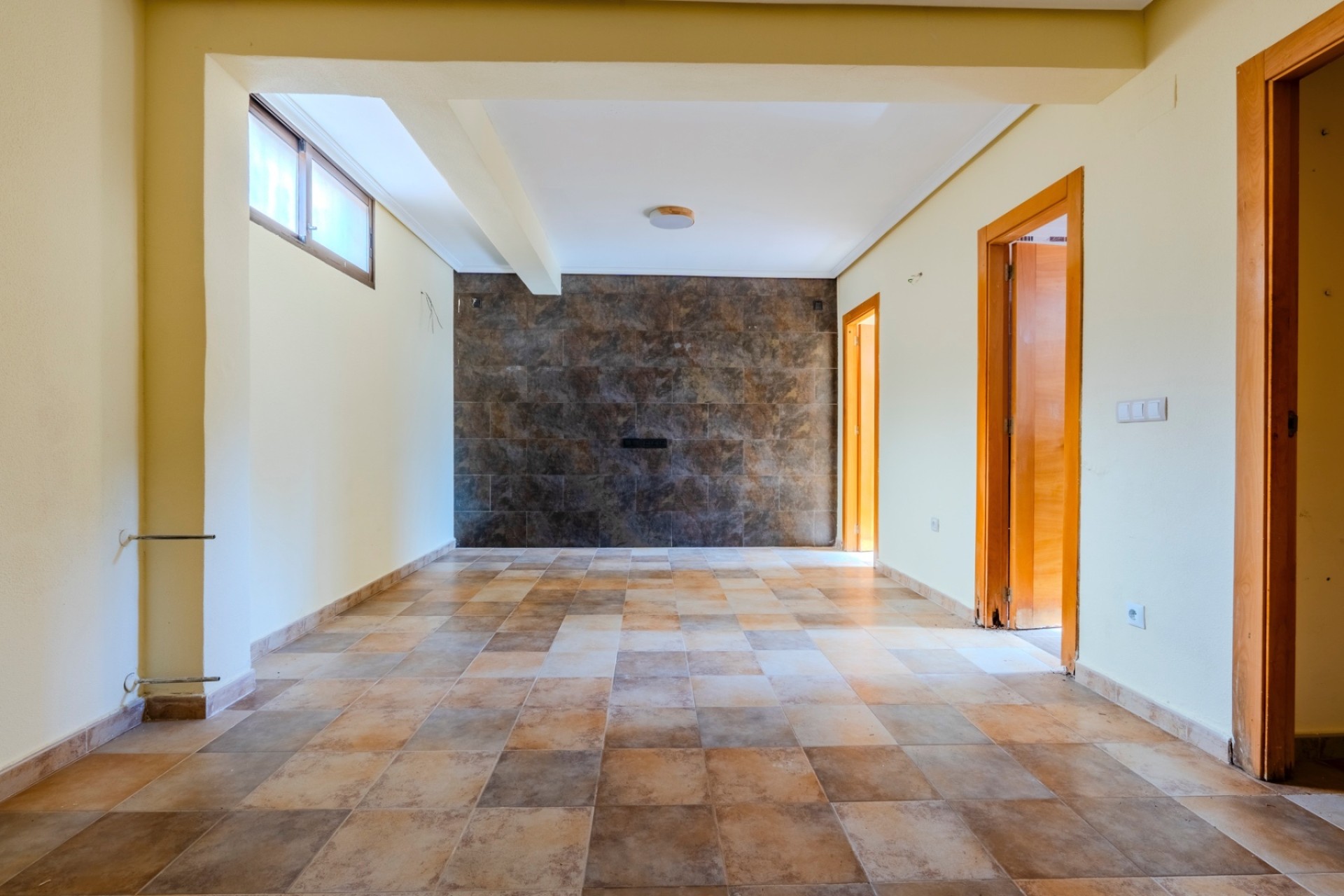 Venta - Chalet Independiente -
Villamartín