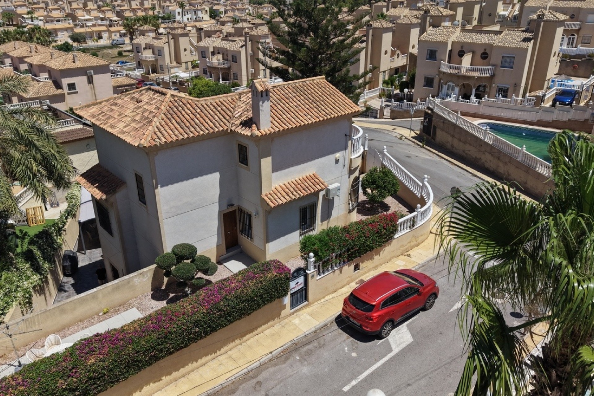 Venta - Chalet Independiente -
Villamartín