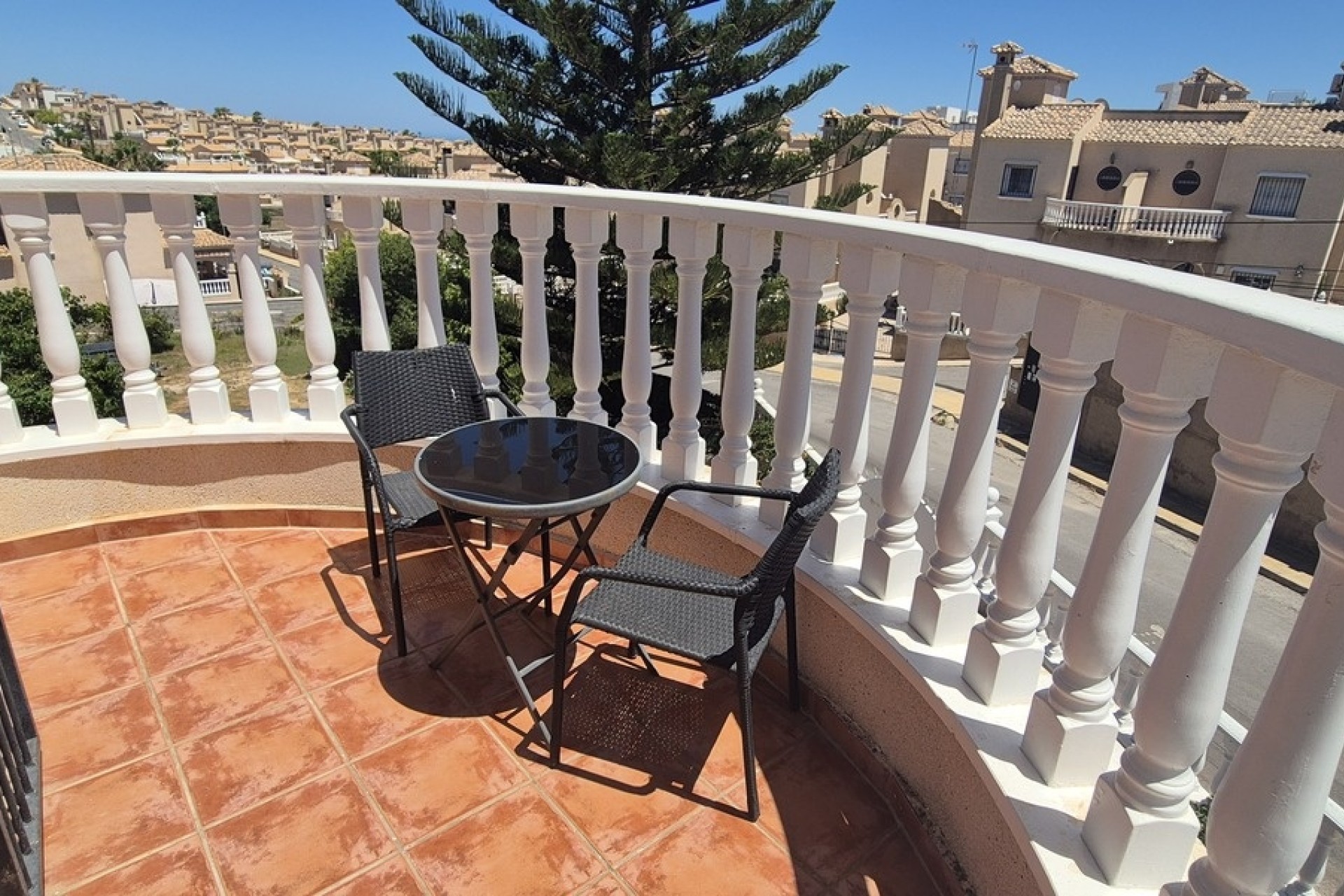 Venta - Chalet Independiente -
Villamartín