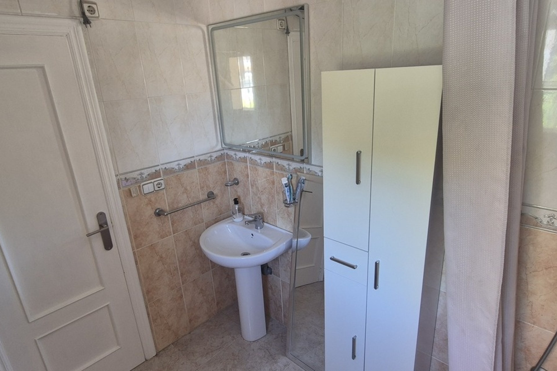 Venta - Chalet Independiente -
Villamartín