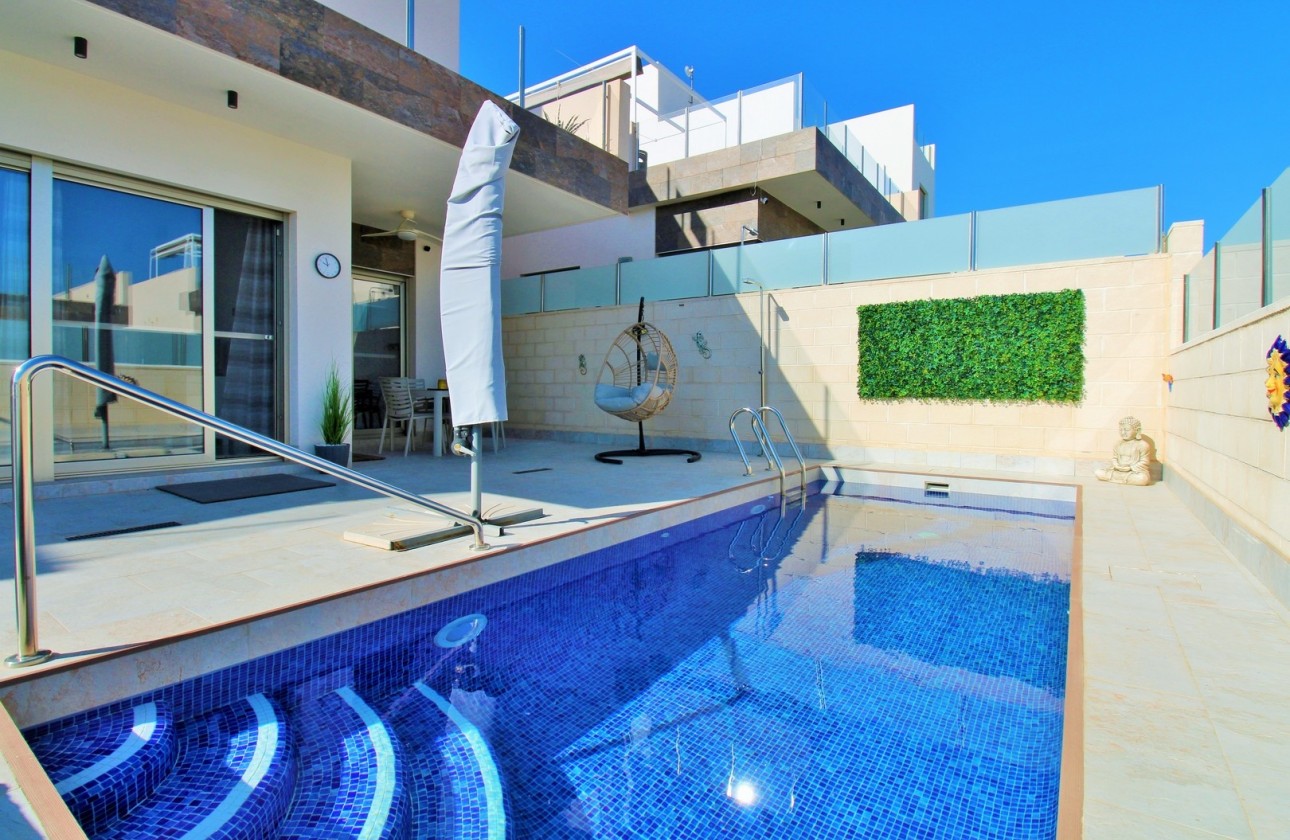 Venta - Chalet Independiente -
Villamartín