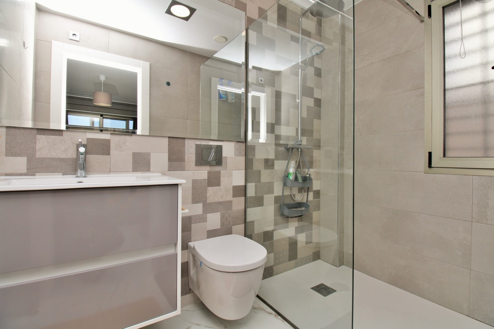 Venta - Chalet Independiente -
Villamartín