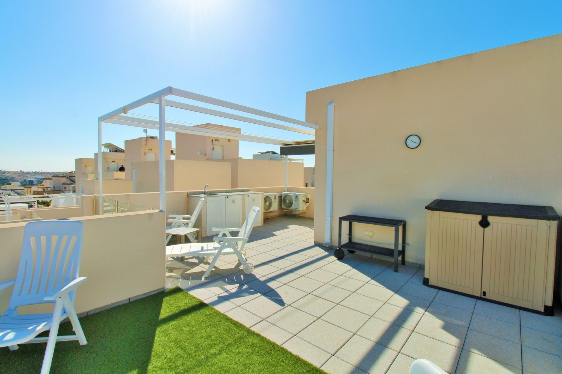 Venta - Chalet Independiente -
Villamartín