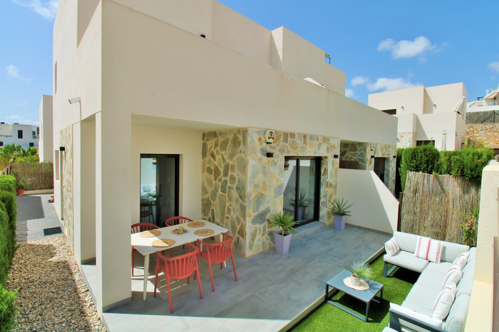Venta - Chalet Independiente -
Villamartín