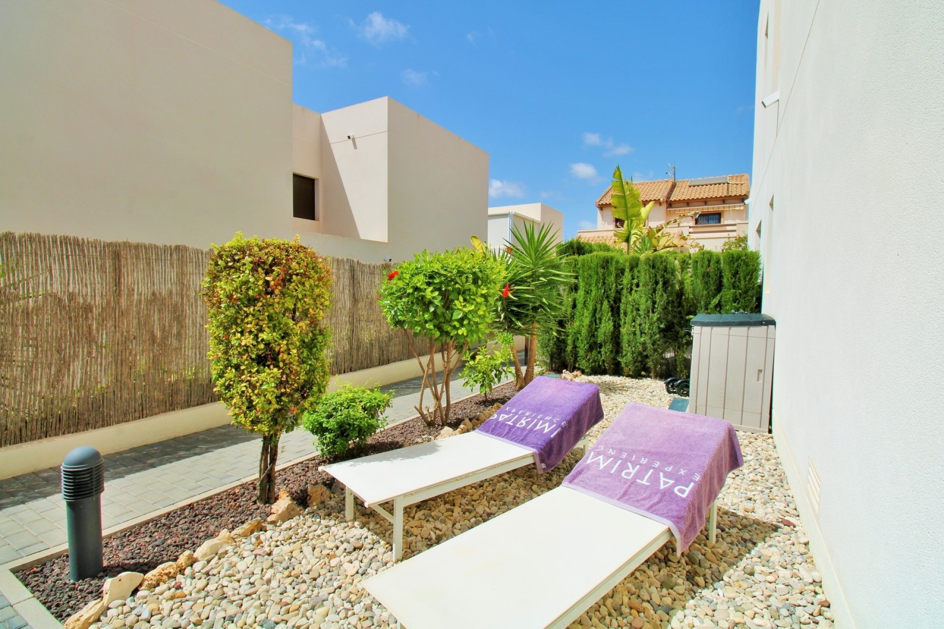 Venta - Chalet Independiente -
Villamartín