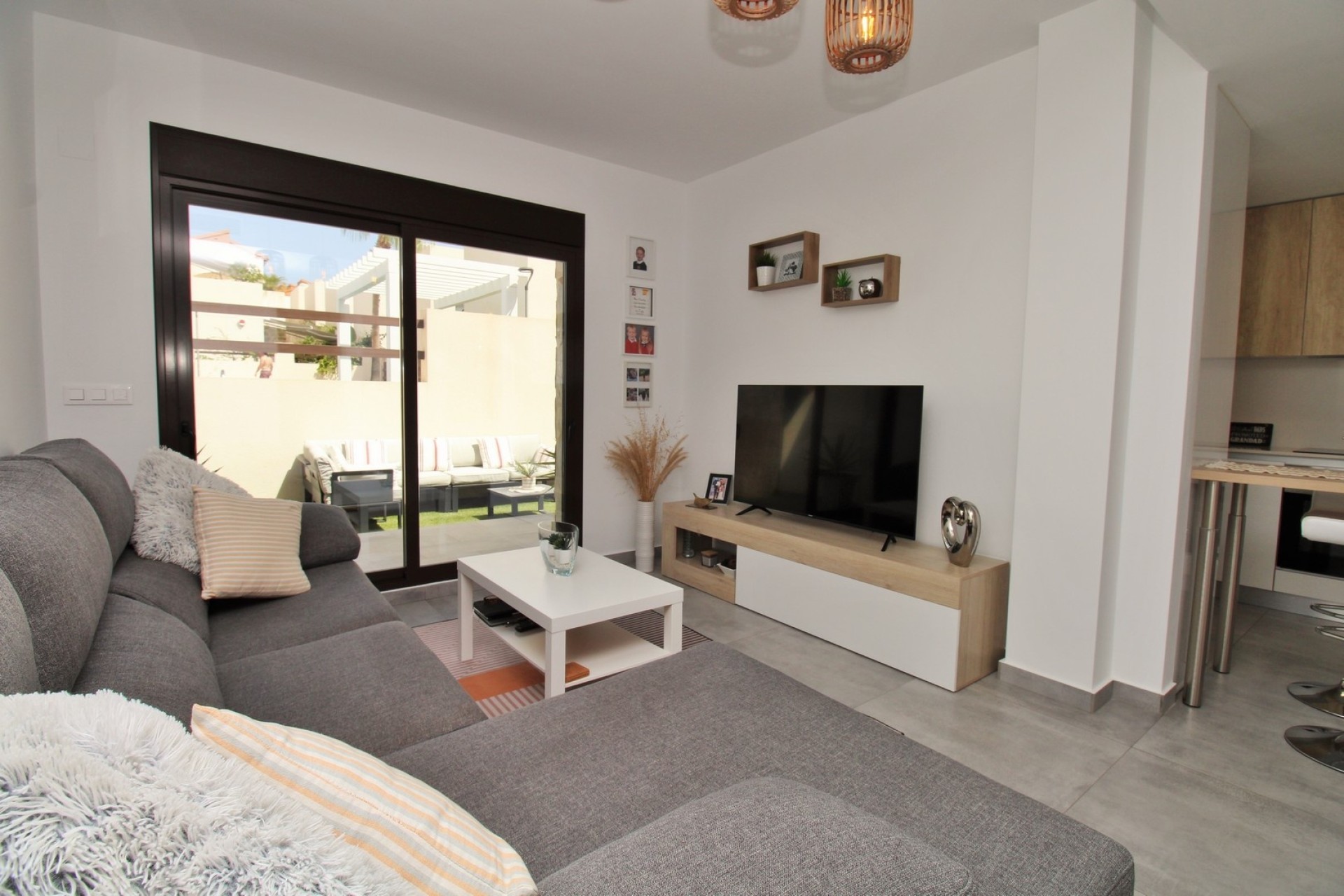 Venta - Chalet Independiente -
Villamartín