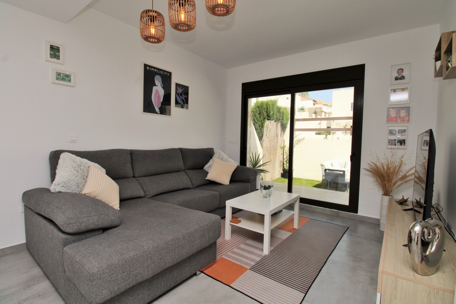 Venta - Chalet Independiente -
Villamartín