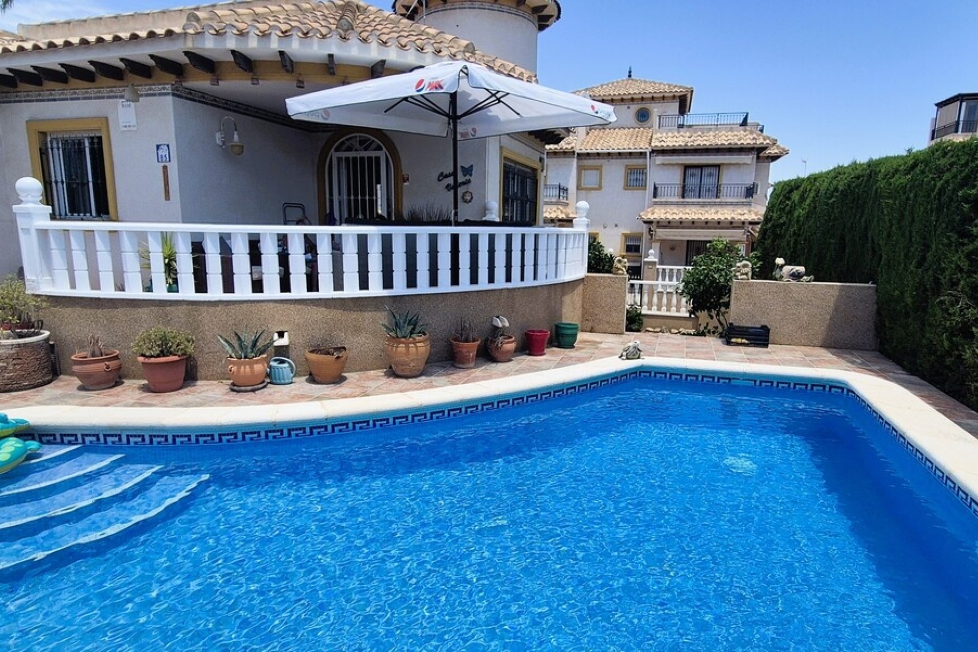Venta - Chalet Independiente -
Villamartín