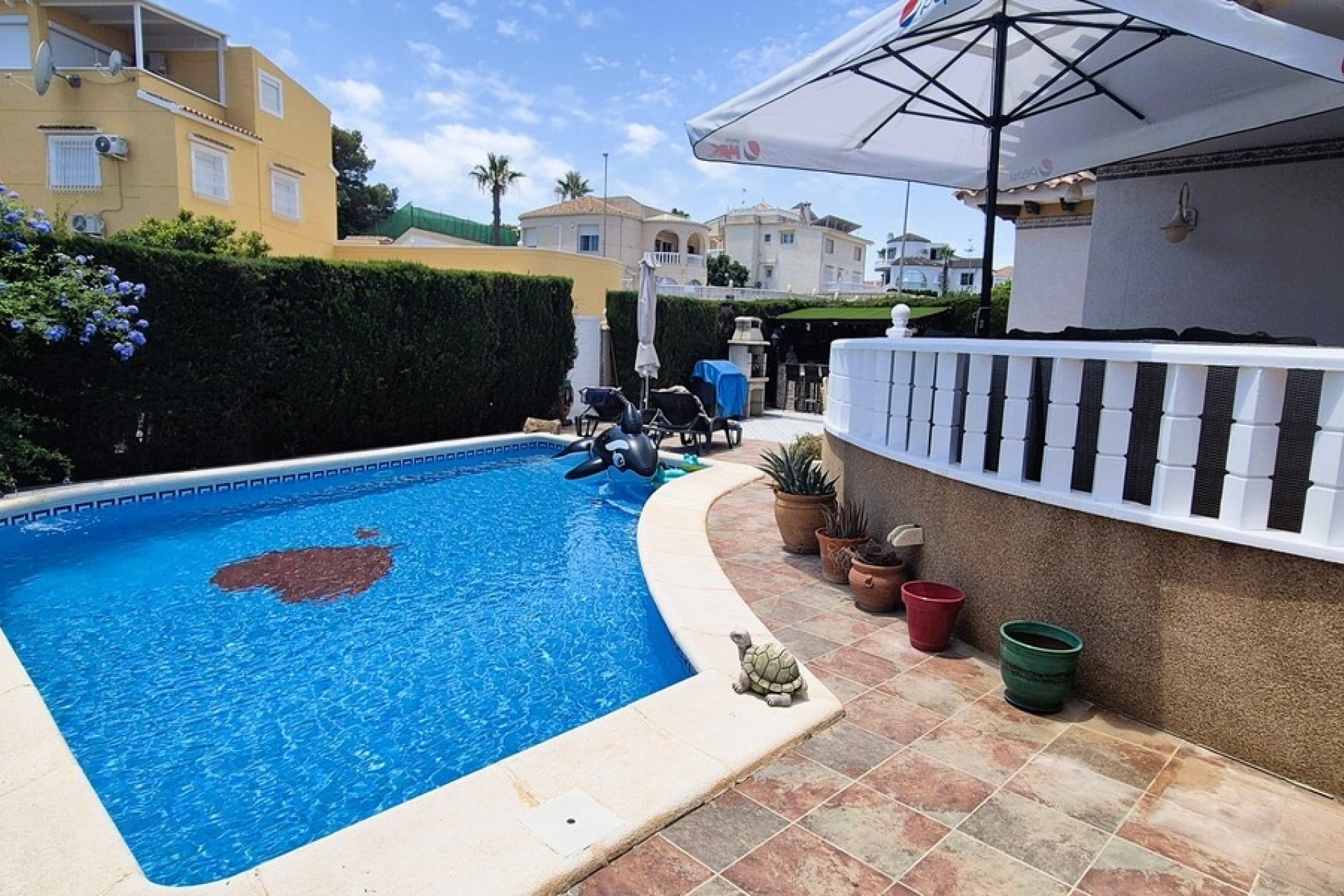 Venta - Chalet Independiente -
Villamartín