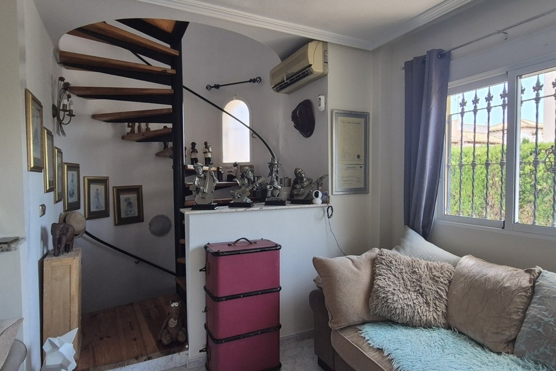 Venta - Chalet Independiente -
Villamartín