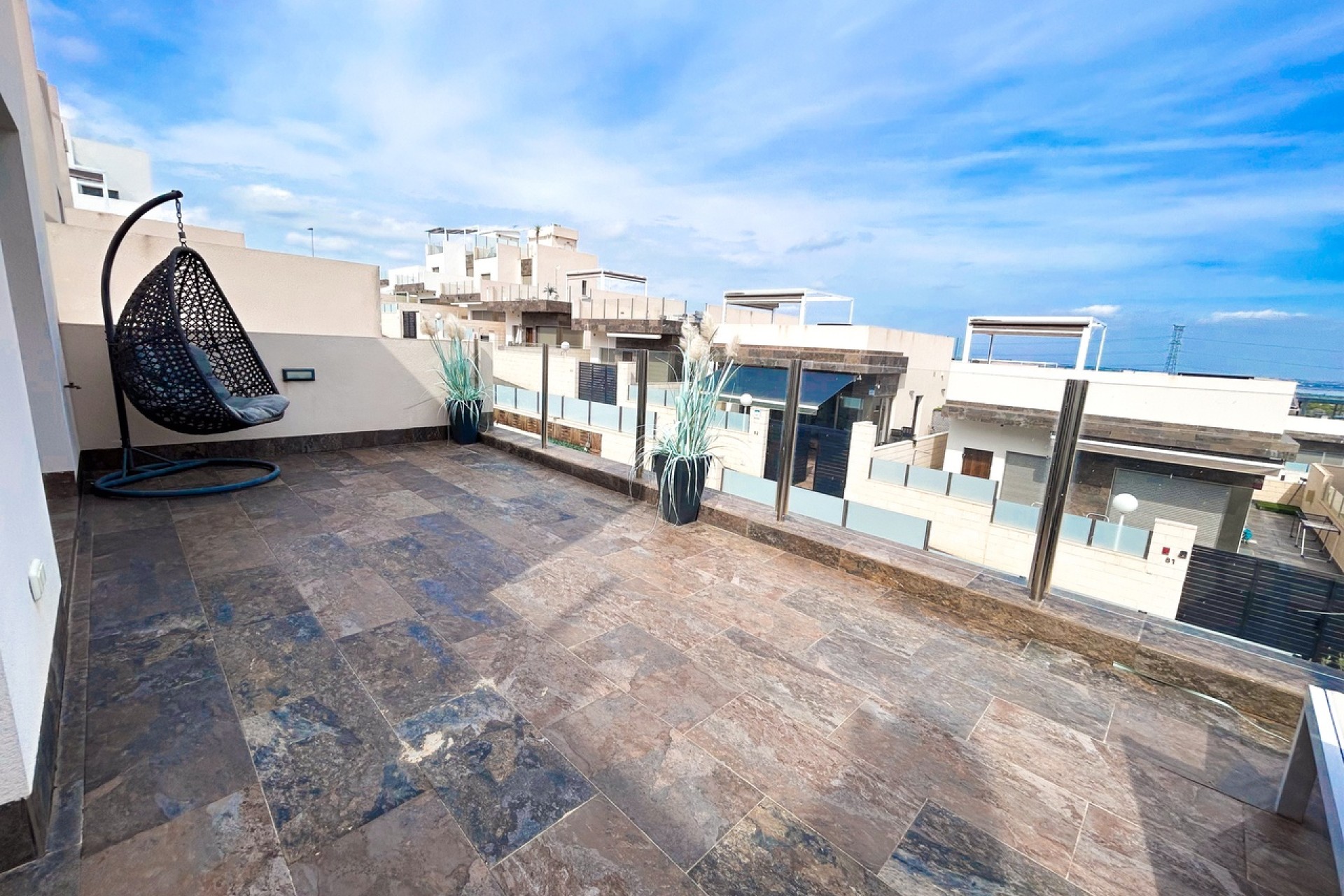 Venta - Chalet Independiente -
Villamartín