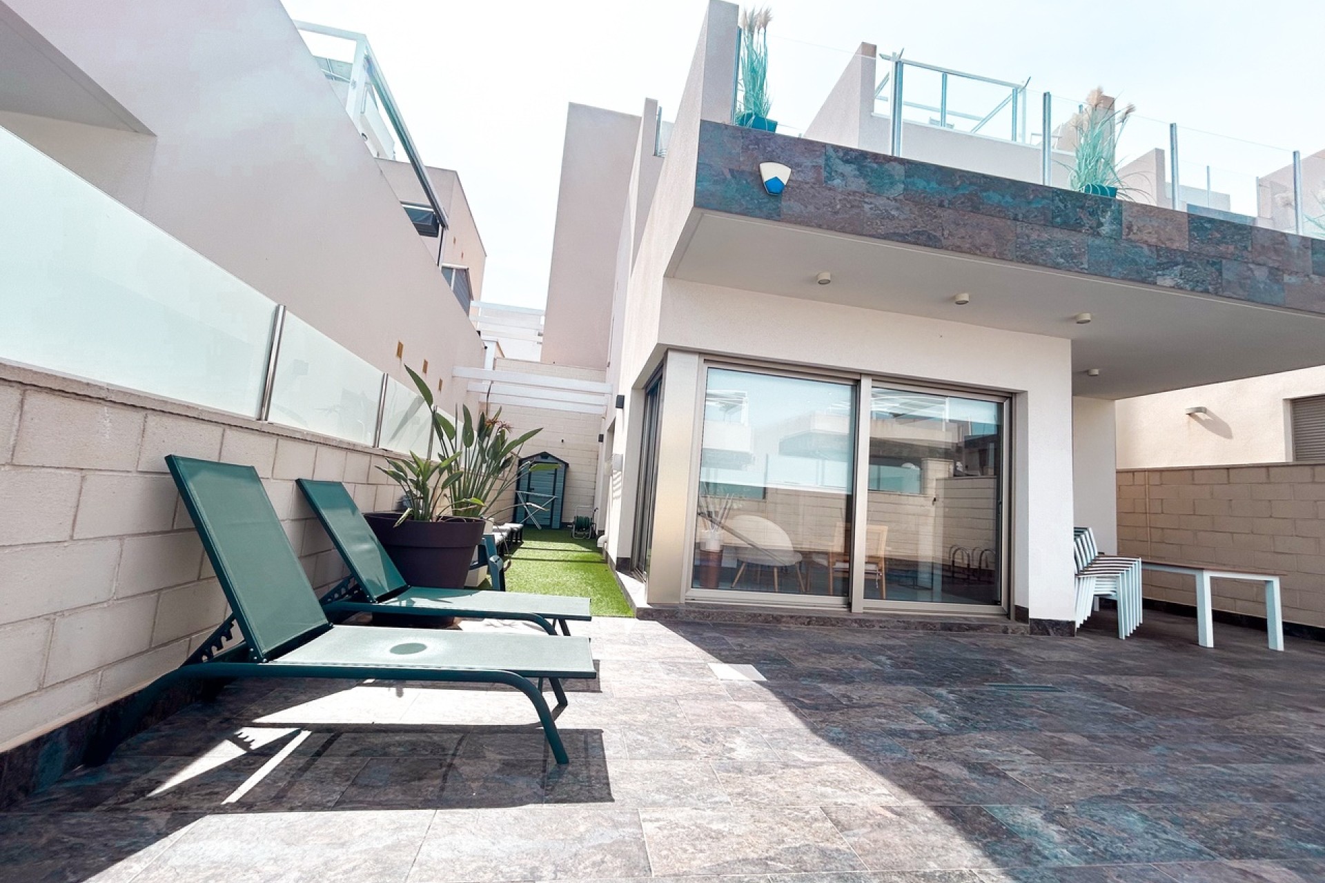 Venta - Chalet Independiente -
Villamartín