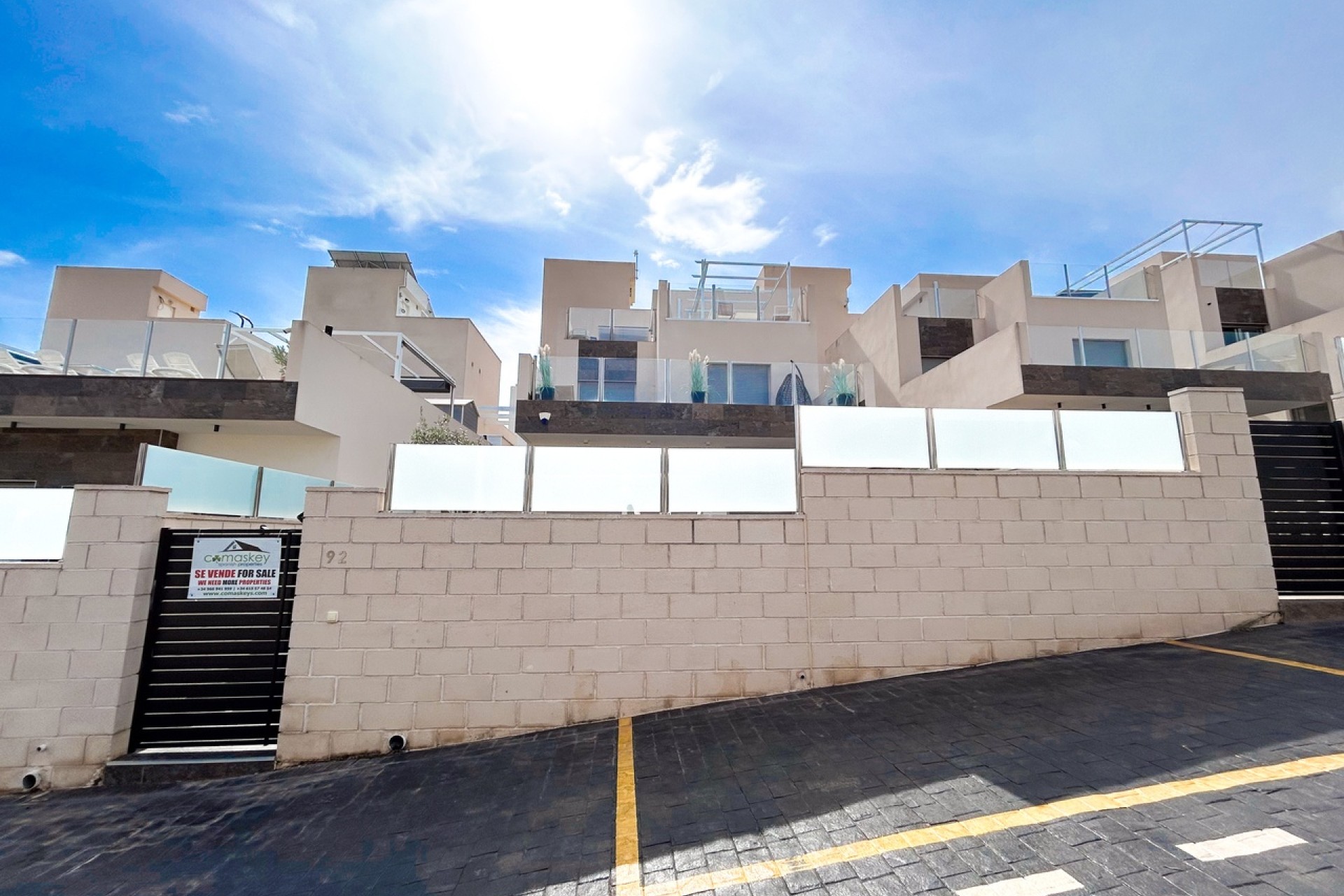 Venta - Chalet Independiente -
Villamartín