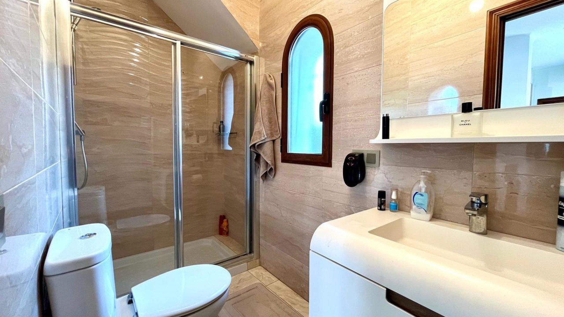 Venta - Chalet Independiente -
Villamartín