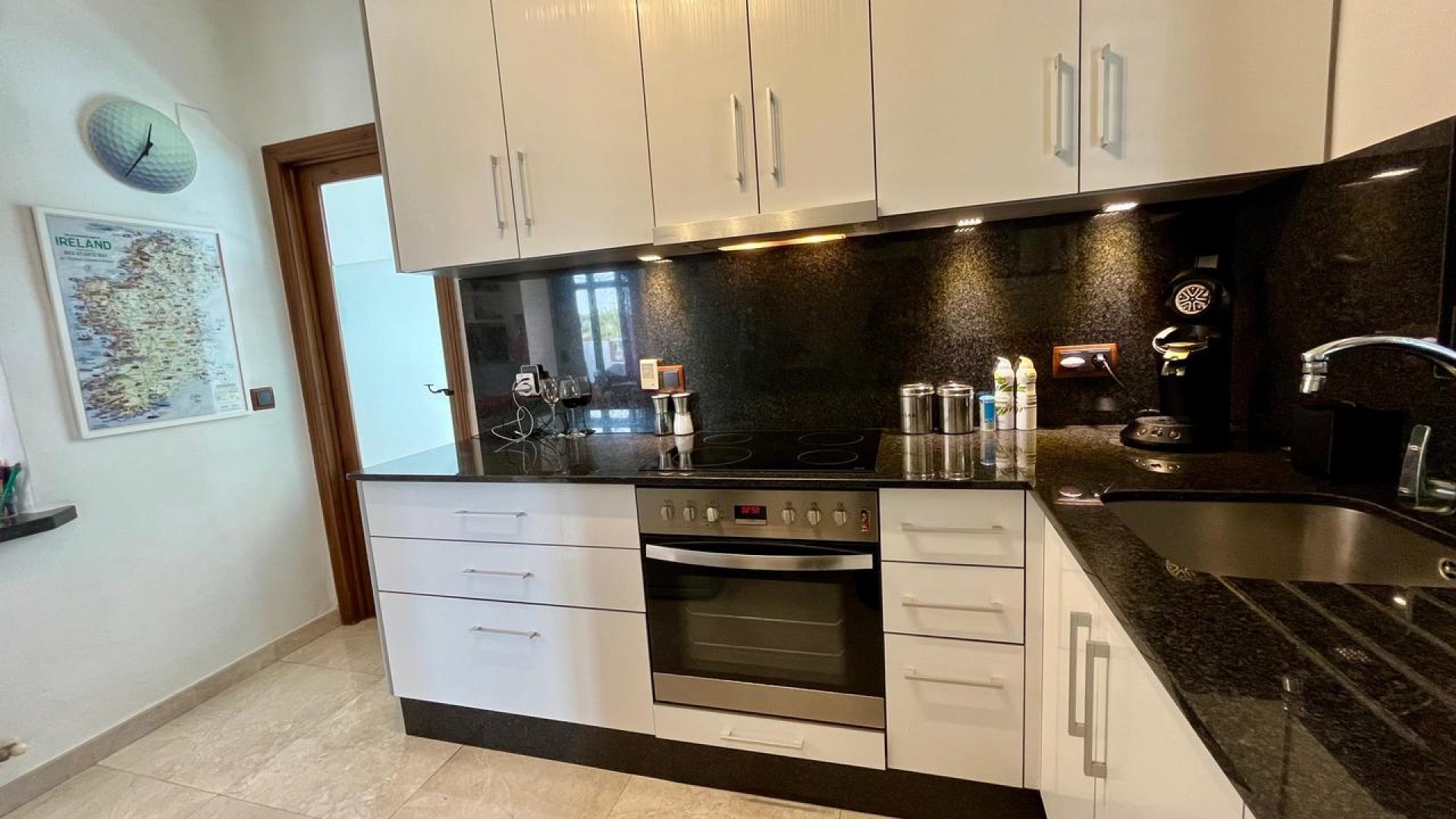 Venta - Chalet Independiente -
Villamartín