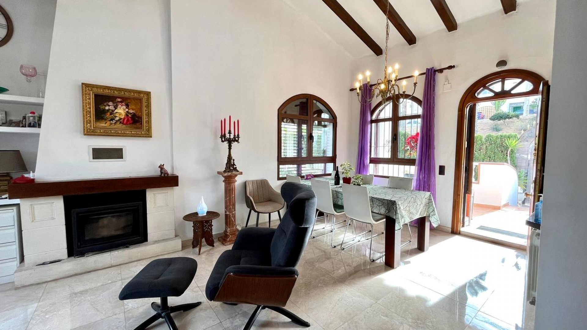 Venta - Chalet Independiente -
Villamartín