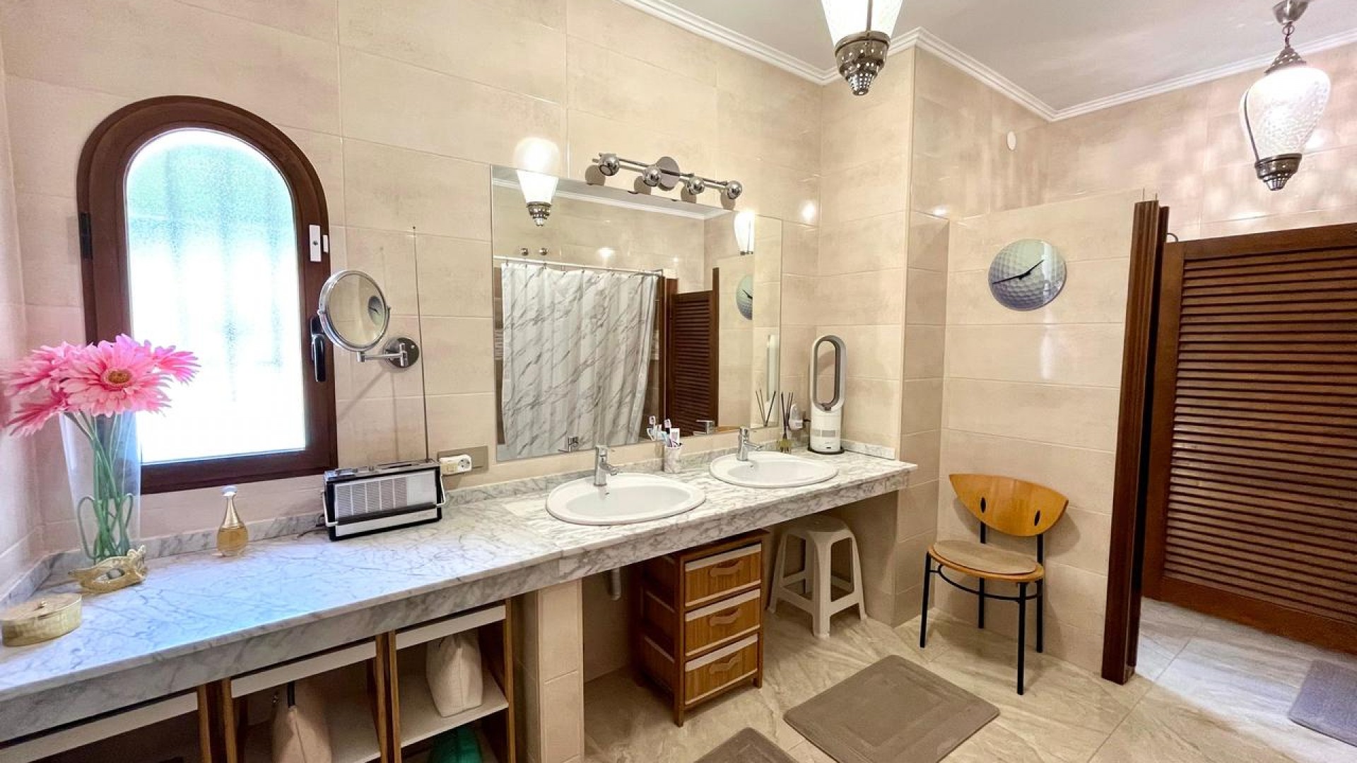 Venta - Chalet Independiente -
Villamartín