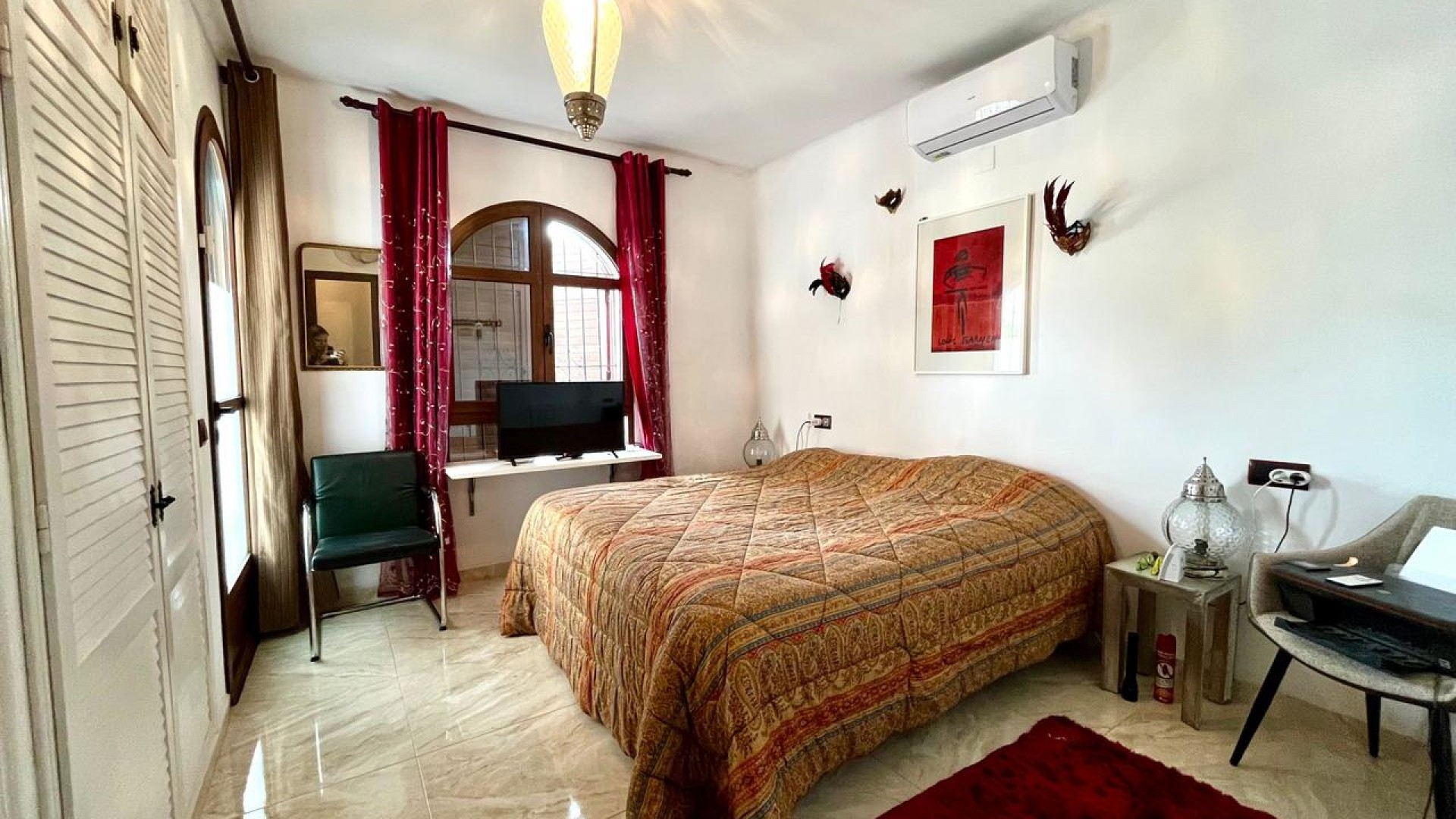 Venta - Chalet Independiente -
Villamartín