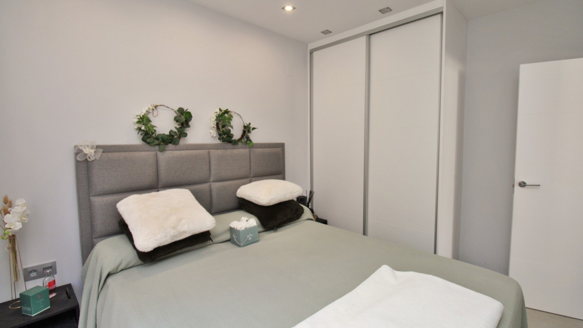 Venta - Chalet Independiente -
Villamartín