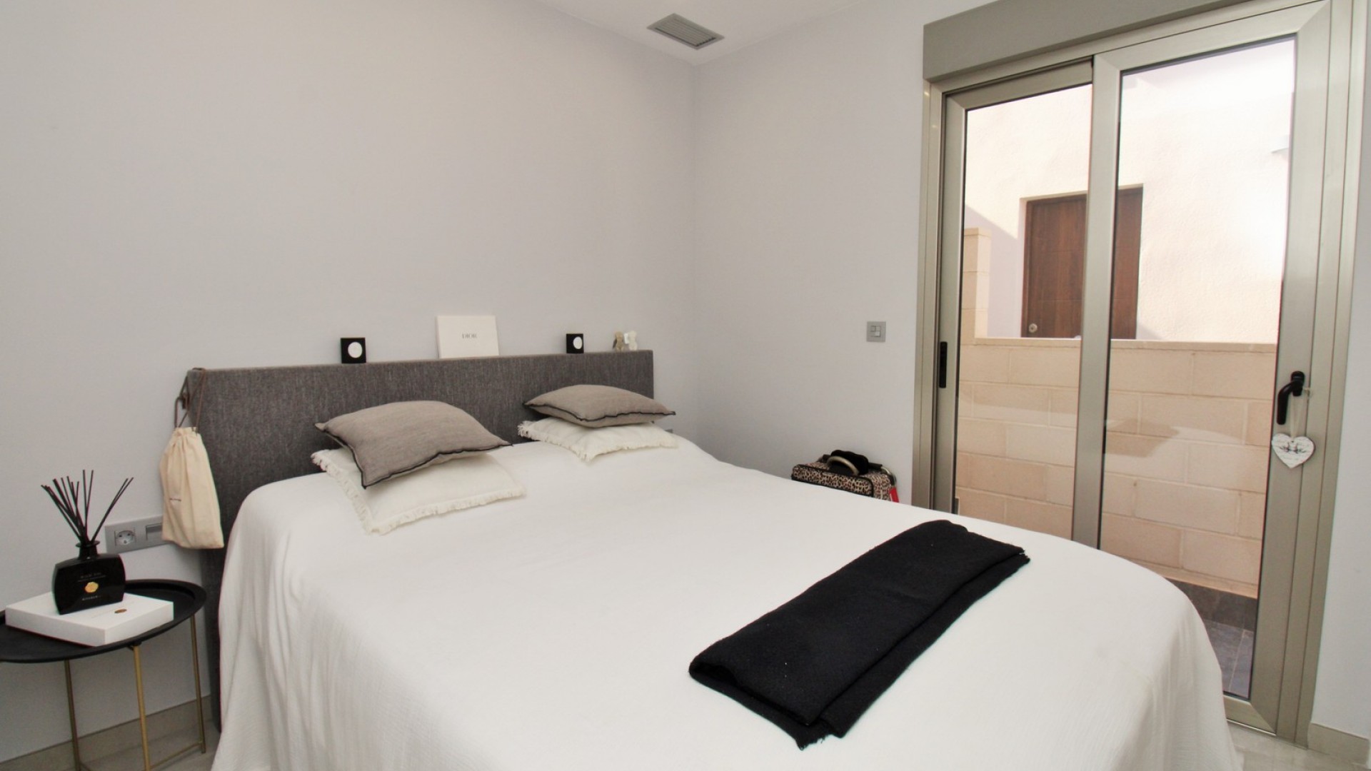 Venta - Chalet Independiente -
Villamartín