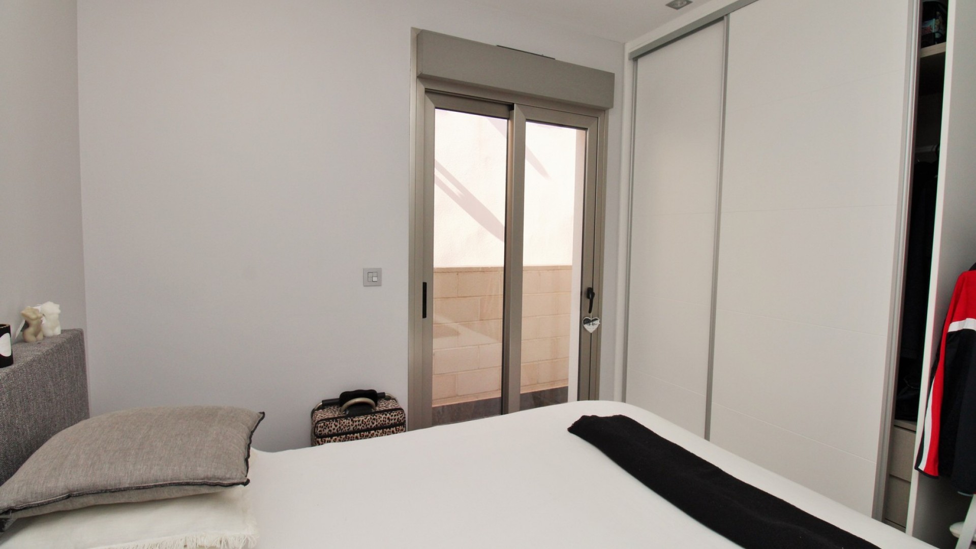 Venta - Chalet Independiente -
Villamartín