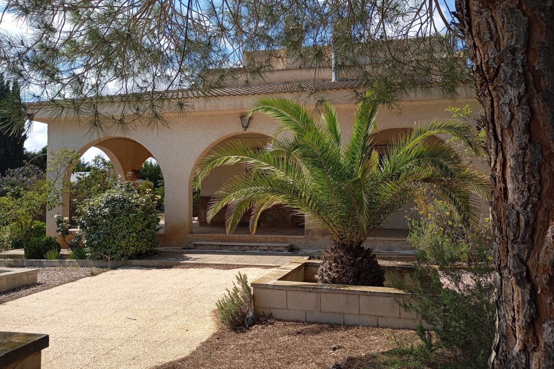 Venta - Chalet Independiente -
Yecla - Inland